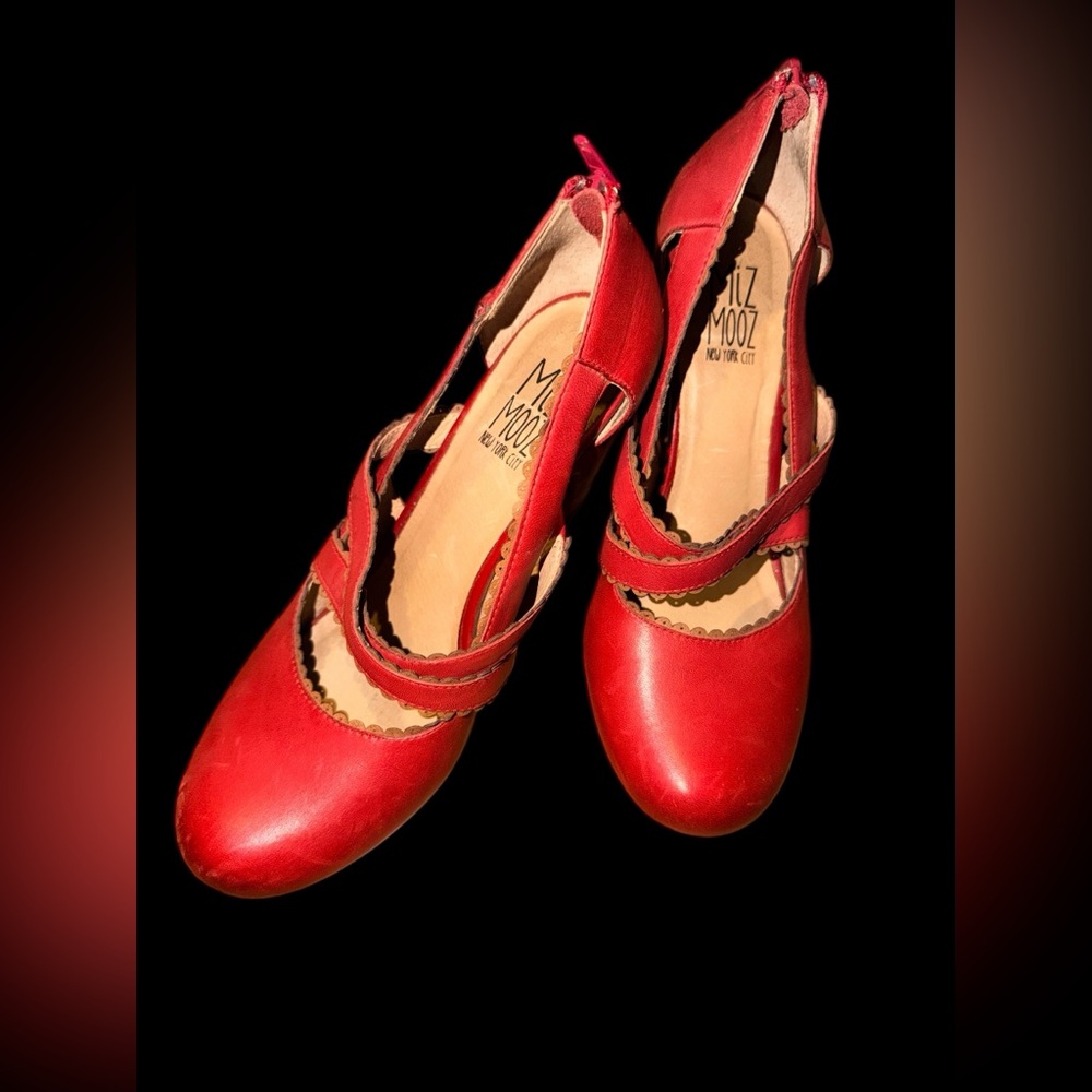 Miz Mooz Women's Scarlet Leather Heels 8.5